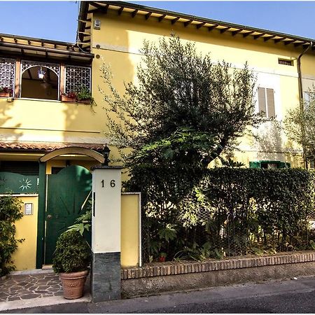 B&B Degli Amici Чампино Екстериор снимка