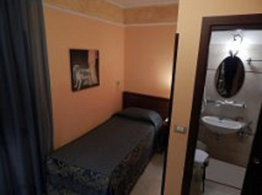 B&B Degli Amici Чампино Стая снимка