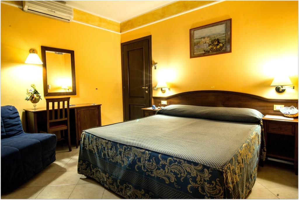 B&B Degli Amici Чампино Стая снимка