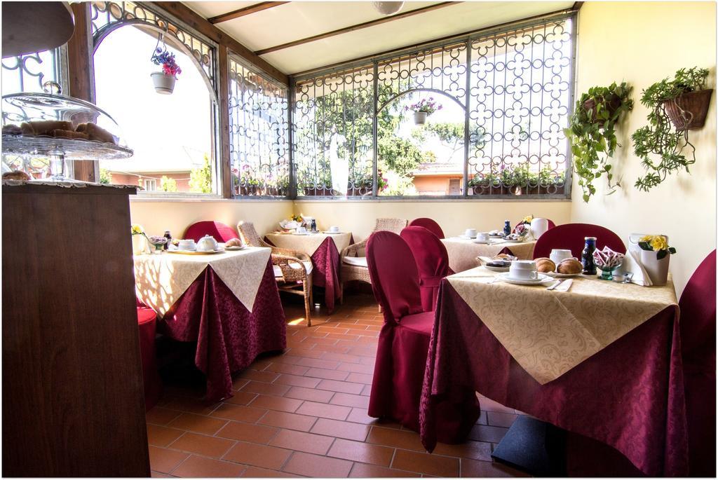 B&B Degli Amici Чампино Екстериор снимка